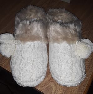 Ladies Knit Clogs